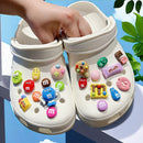 Crocs cipődíszek M&amp;M's cukorkák formájában