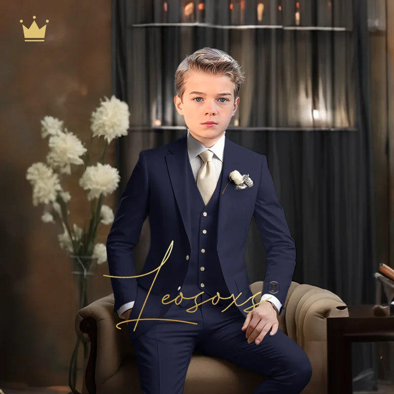Elegáns fiú öltöny esküvőre - több változatban