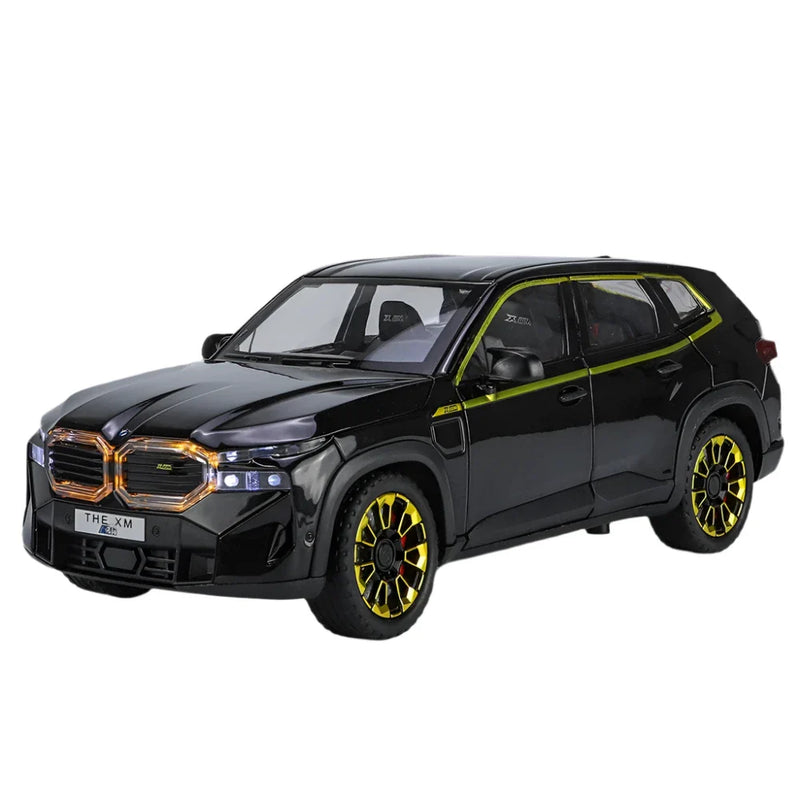 BMW XM nagy modellje 1:24 - több változatban