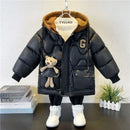 Tervezői téli fiú kabát mackóval - több változatban