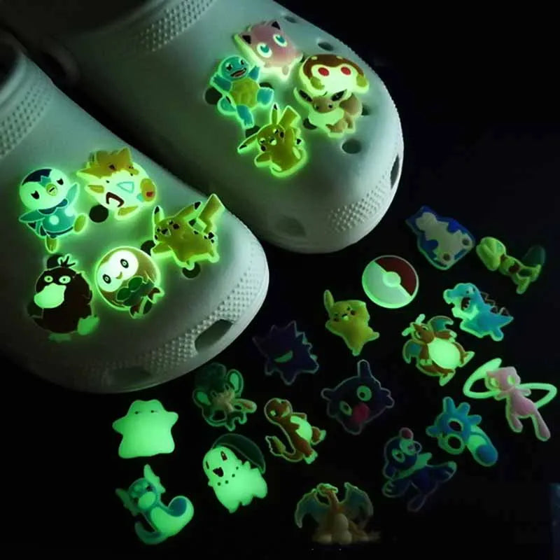 Crocs fluoreszkáló cipődíszek gyerekeknek Pokémonok - 27 db