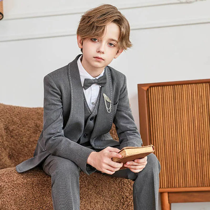 Esküvői Elegáns™ Elegáns fiú öltöny esküvőre - több változatban