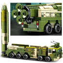 Nagy katonai autó rakétával