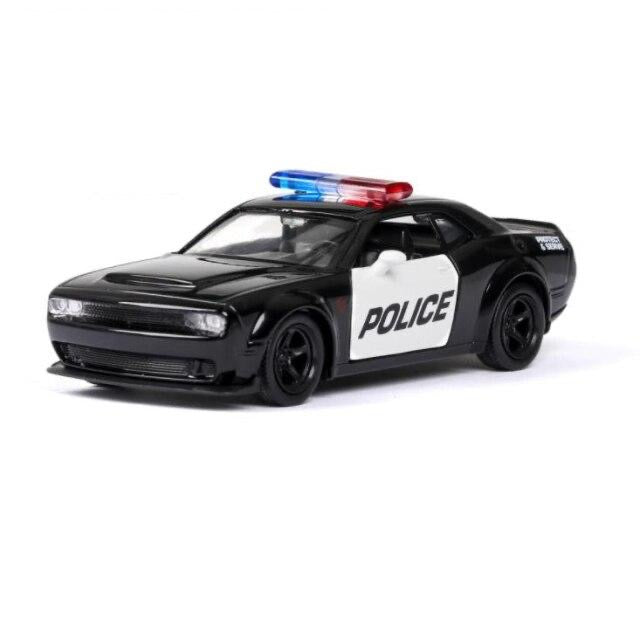 Dodge Challenger rendőrautó