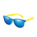 Gyermek napszemüveg tokkal - több változatban