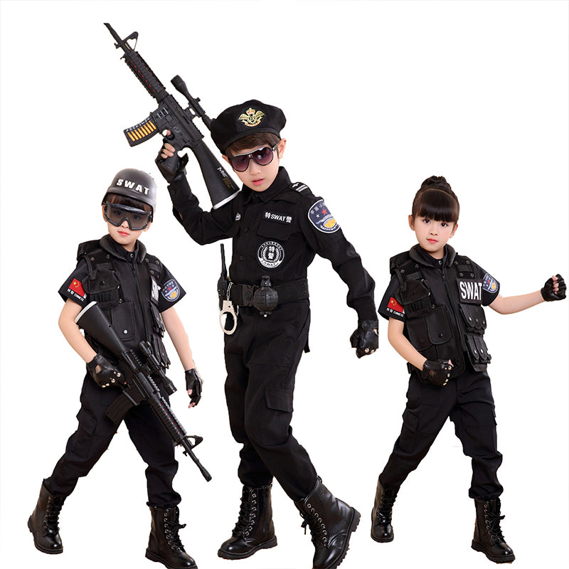 Jelmez rendőrtiszt - több változatban